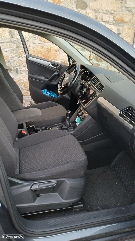 VW Tiguan 1.6 TDI Tech - 4
