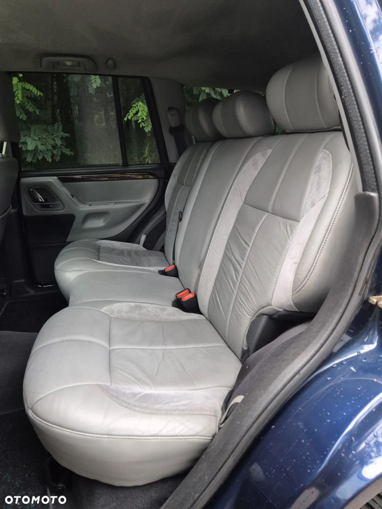 Jeep Grand Cherokee 4.7 Overland - 8