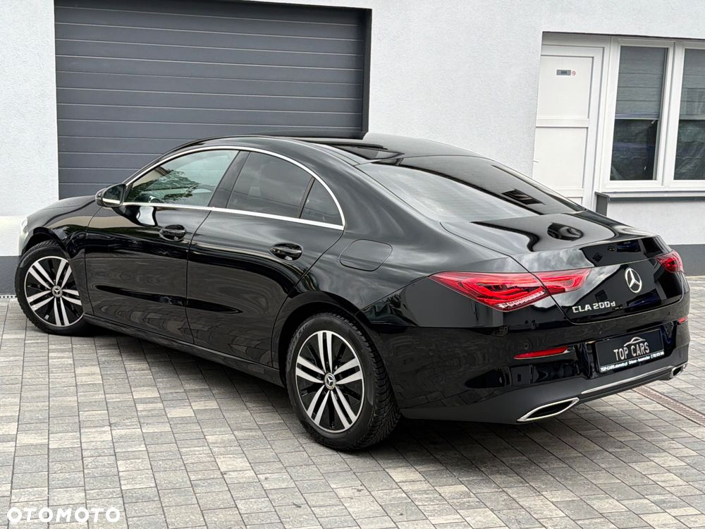 Mercedes-Benz CLA 200 d Progressive 8G-DCT - 22