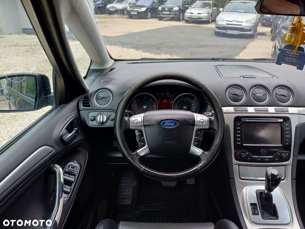 Ford S-Max - 10