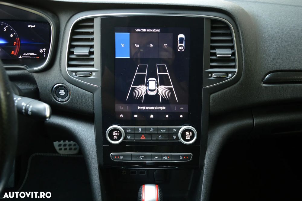 Renault Megane TCe 160 GPF EDC R.S. LINE - 26
