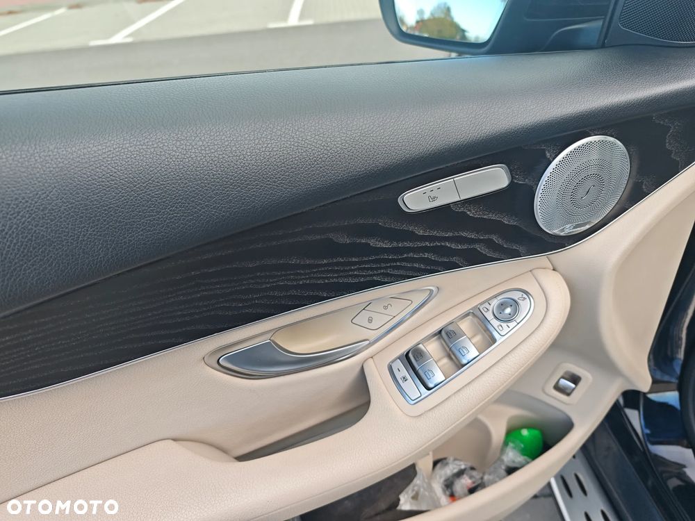 Mercedes-Benz GLC - 19