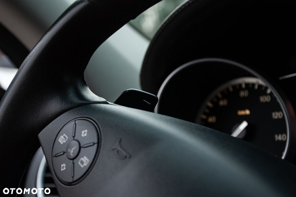 Mercedes-Benz GL 450 4Matic 7G-TRONIC - 30