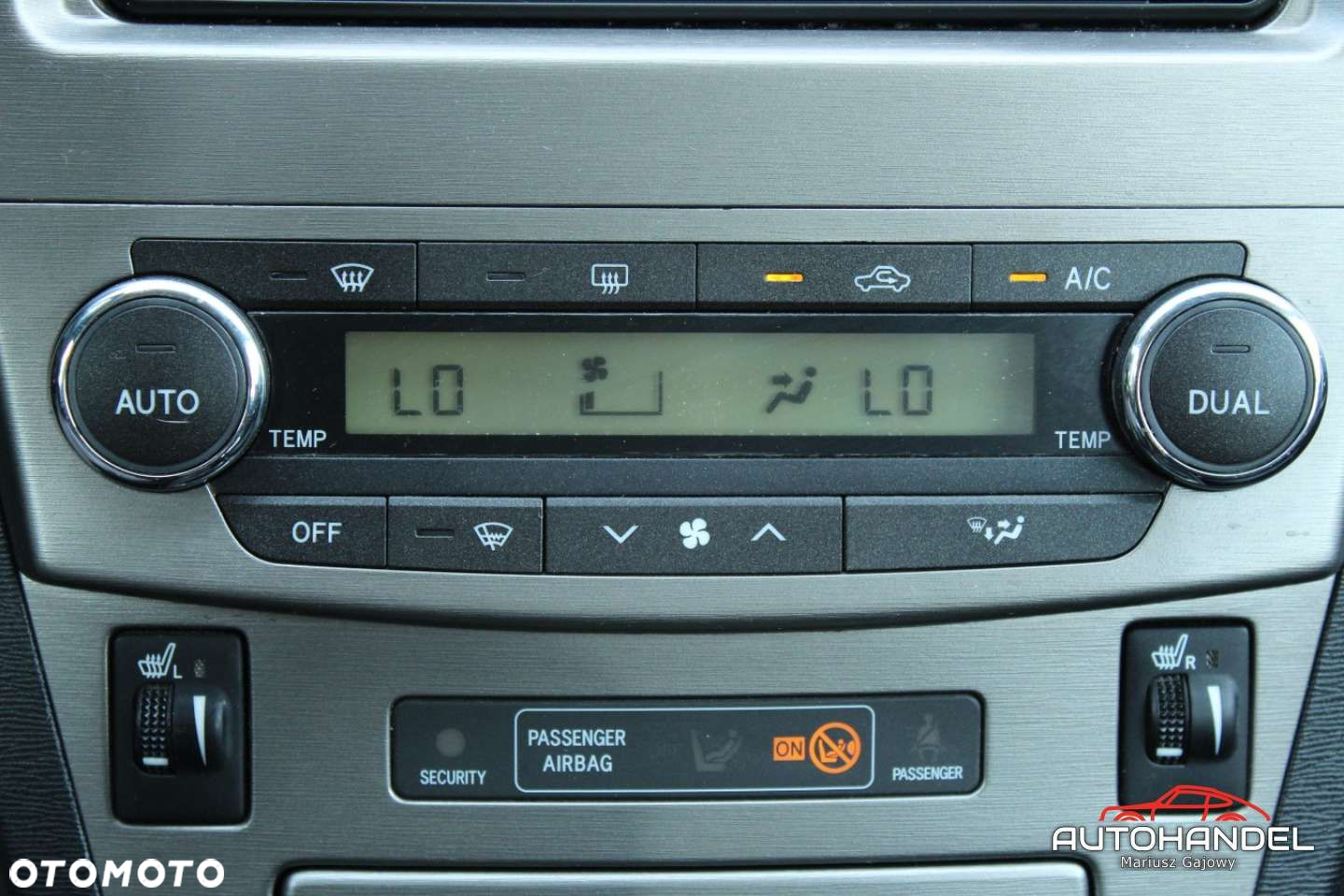 Toyota Avensis - 15