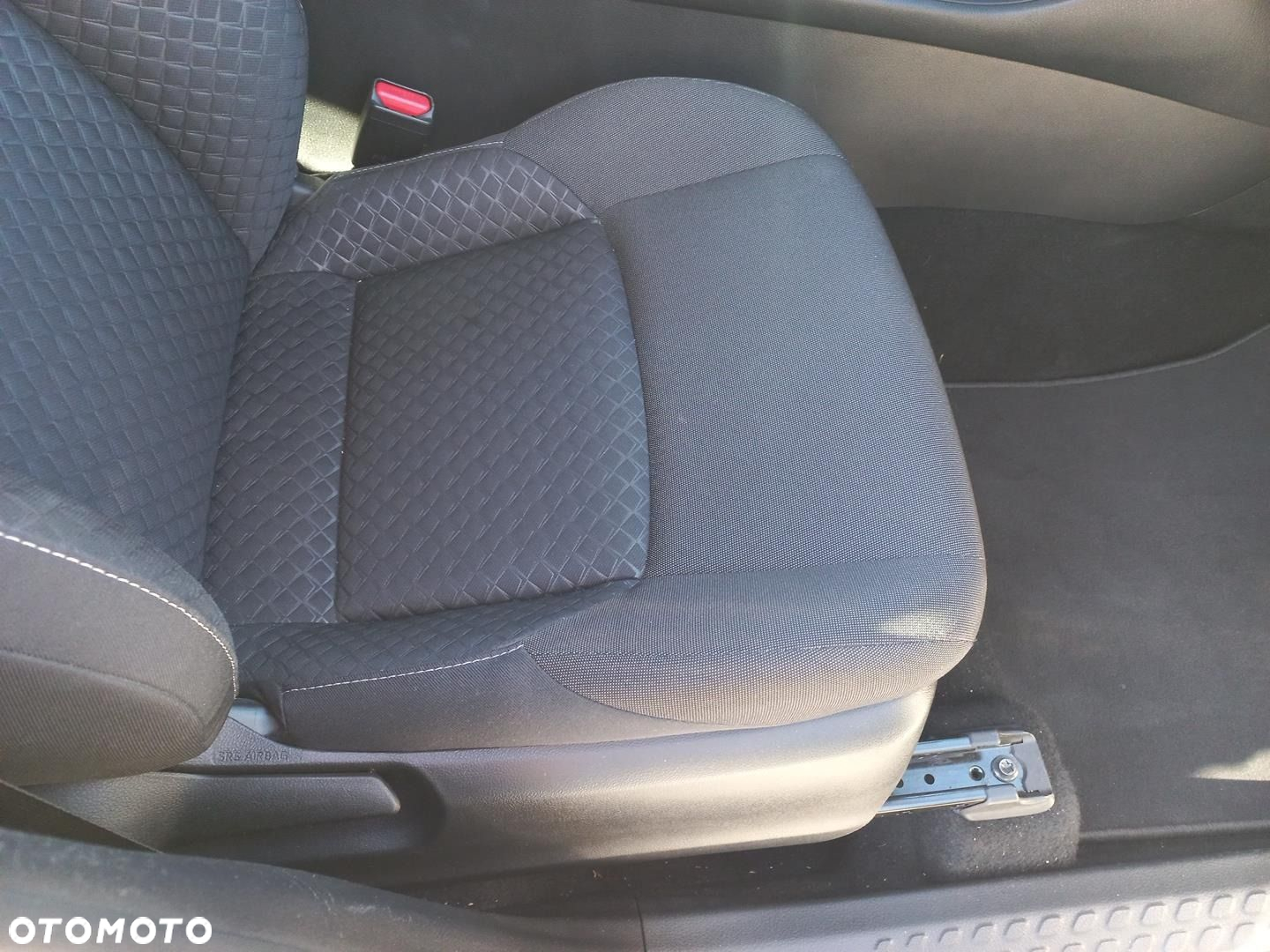 Toyota C-HR 1.8 Hybrid GPF Comfort - 12