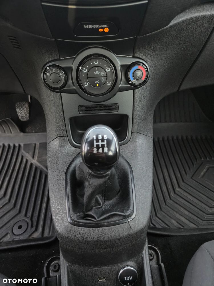 Ford Fiesta 1.25 Trend EU5 - 18