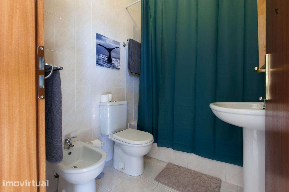 Apartamento com 1 quartos - localizado em Ramalde Porto - Grande imagem: 4/23
