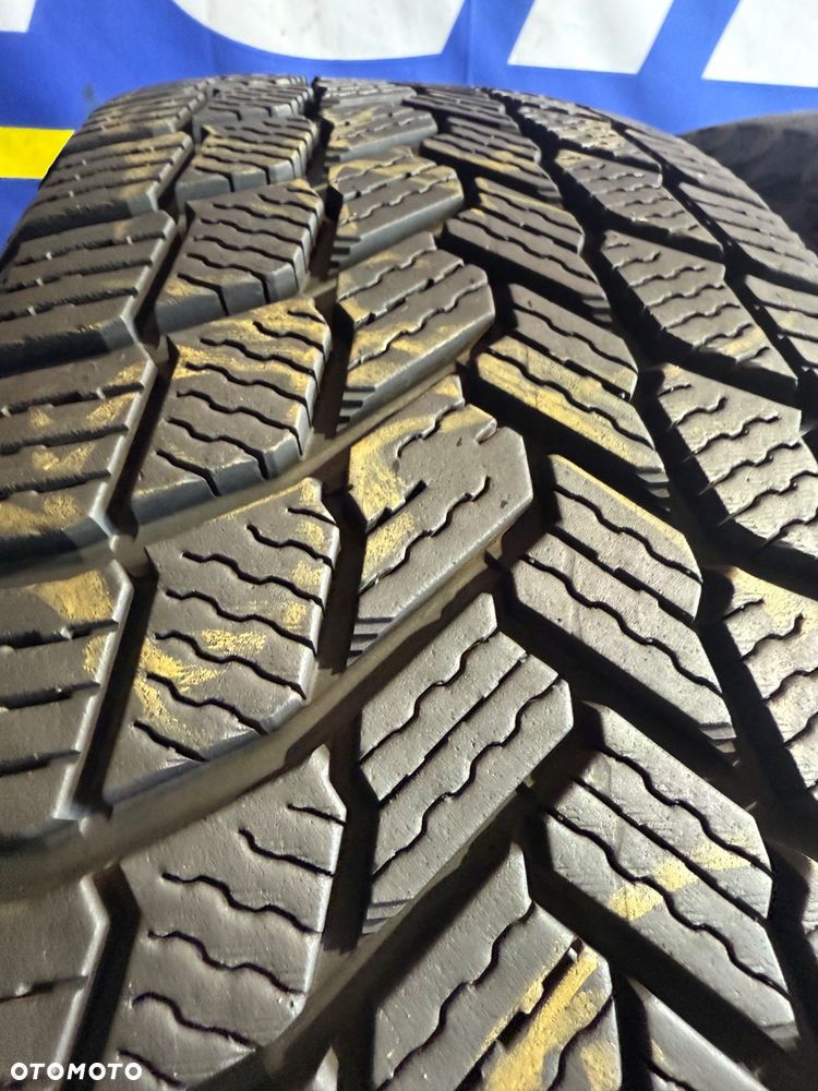 Opony zimowe Michelin X-Ice Snow 205/60 R17 93H (2 sztuki) - 4