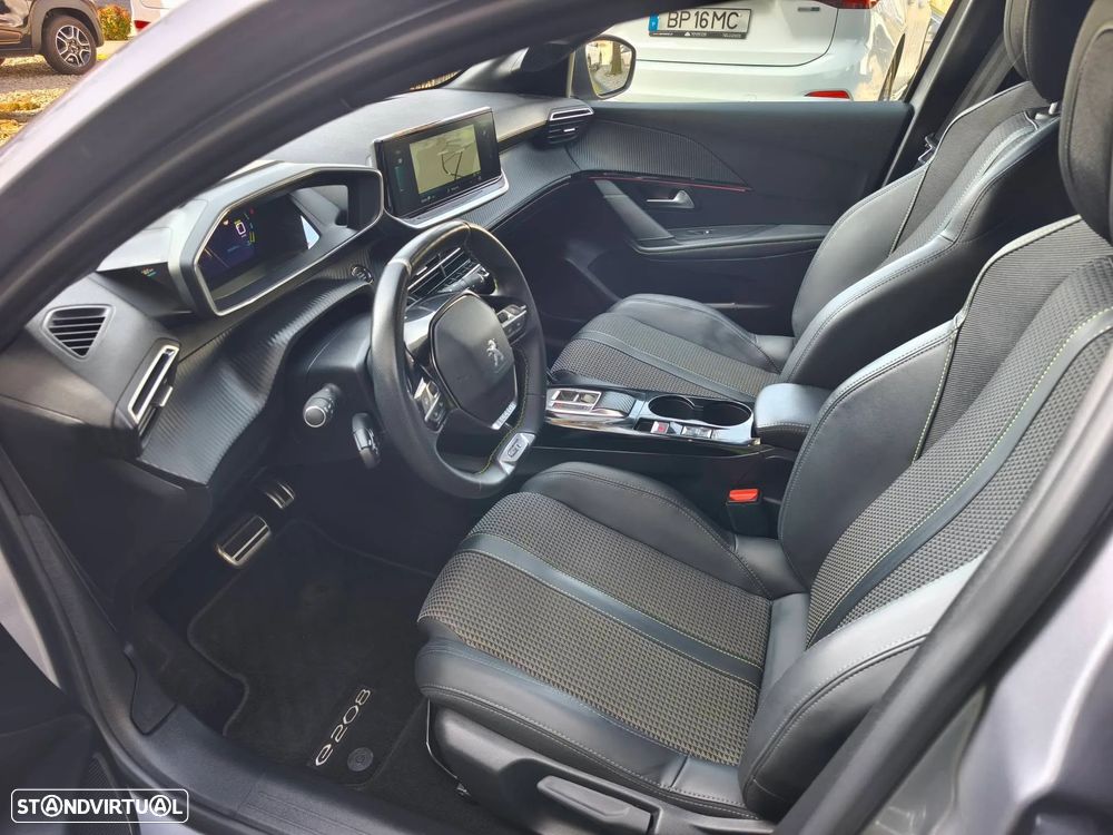 Peugeot e-208 GT Pack - 7