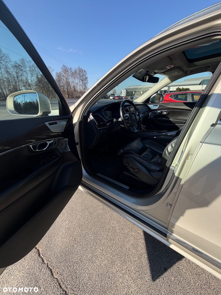 Volvo XC 90 D5 AWD Geartronic Inscription - 5