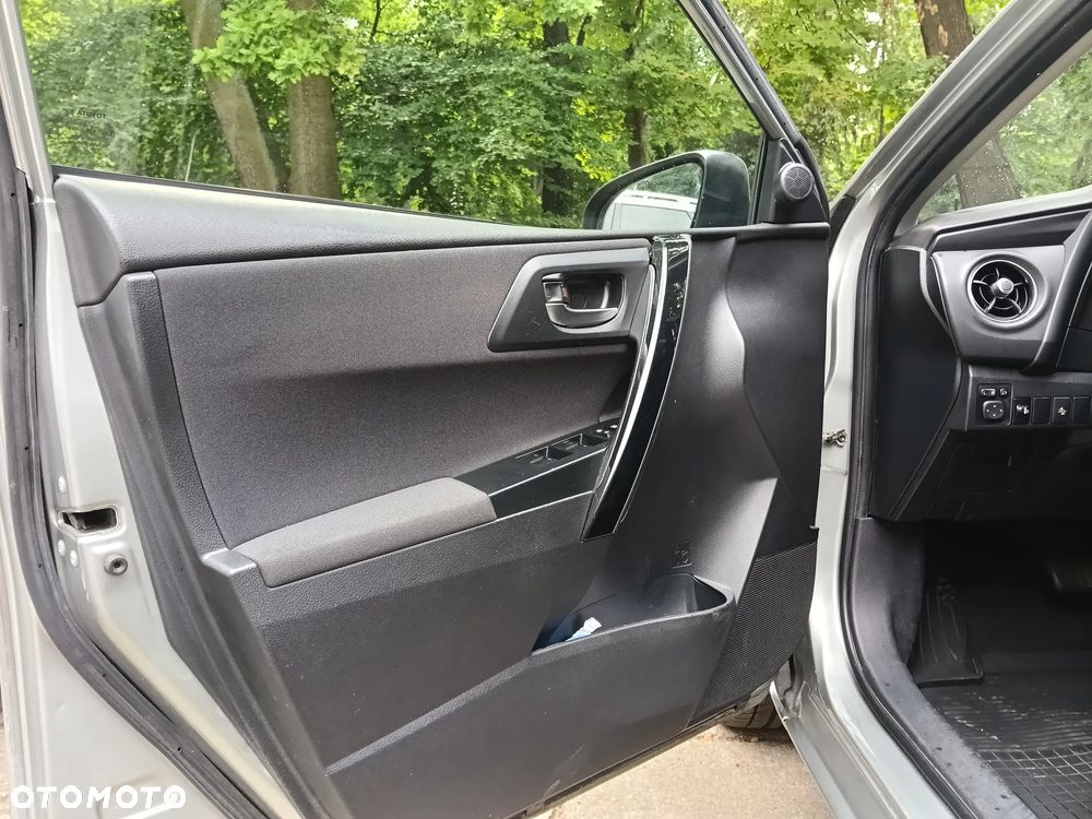 Toyota Auris 1.8 VVT-i Automatik Comfort - 7