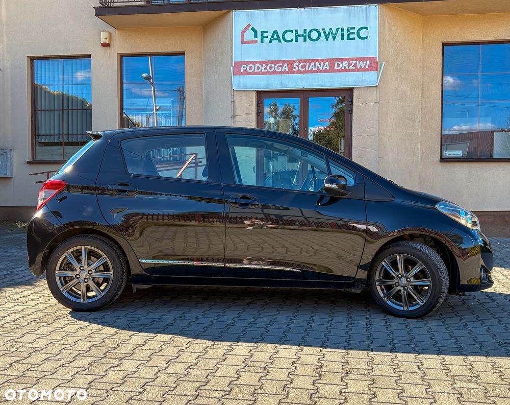 Toyota Yaris - 4