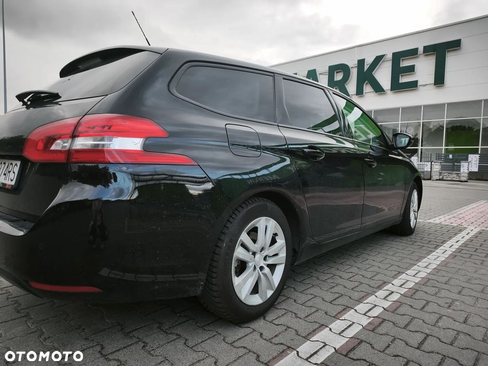 Peugeot 308 1.5 BlueHDi Allure S&S - 2