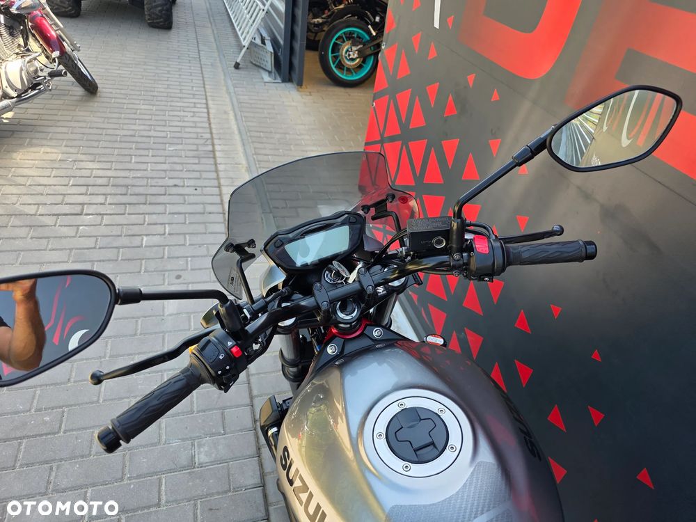 Suzuki SV - 18