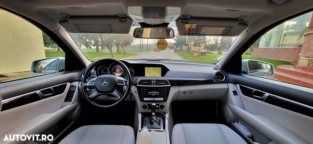 Mercedes-Benz C 220 CDI DPF Automatik Elegance - 3