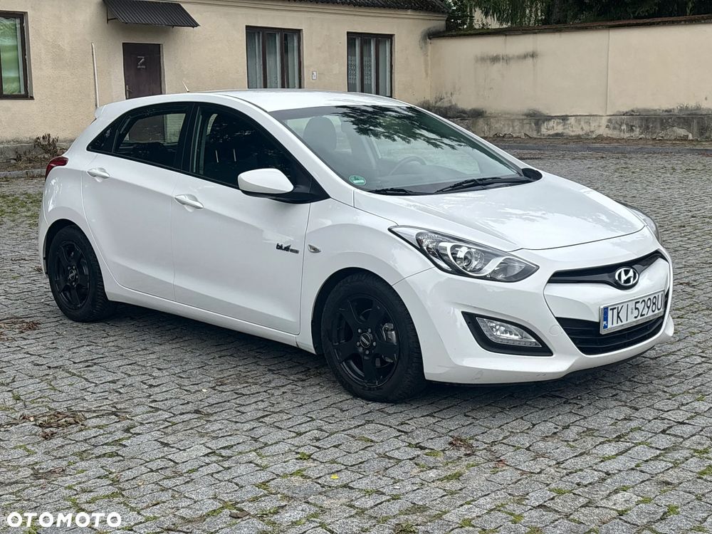 Hyundai i30 1.6 CRDI Trend - 11