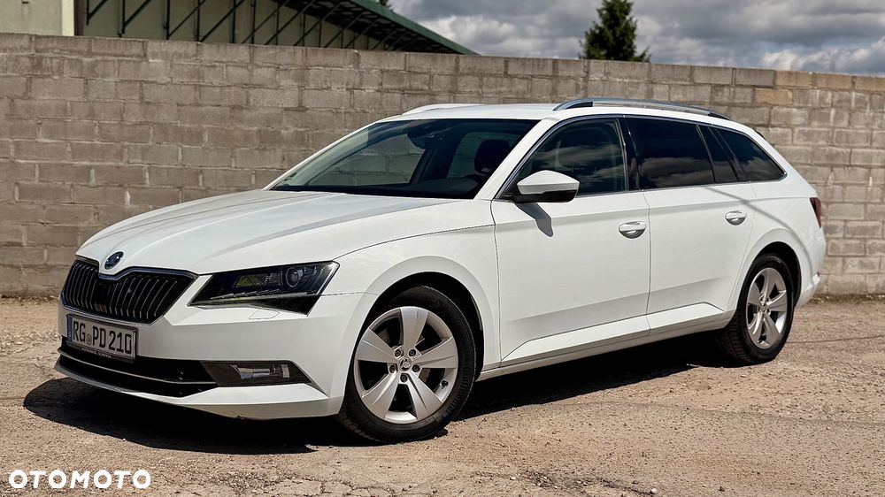 Skoda Superb 2.0 TDI DSG Premium Edition - 6