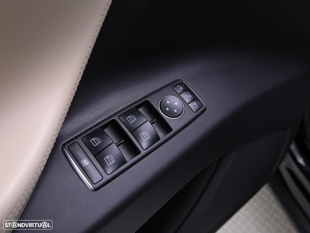 Tesla Model X 75D AWD - 15