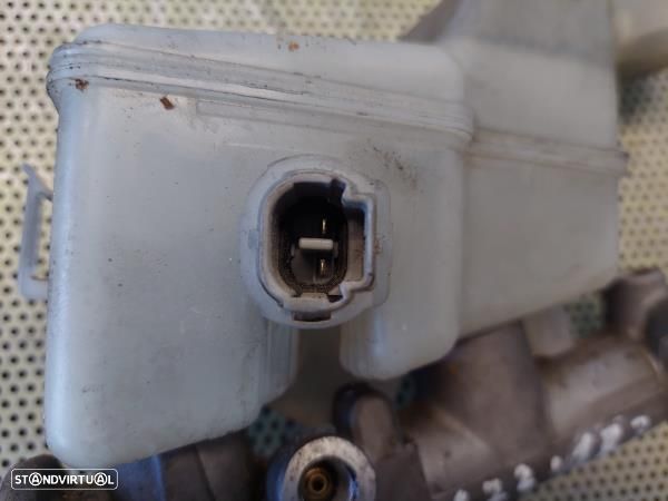 Bomba Travoes Toyota Corolla (_E12_) - 2