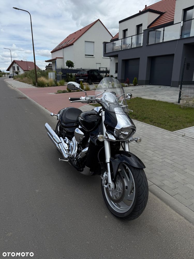 Suzuki Boulevard - 2