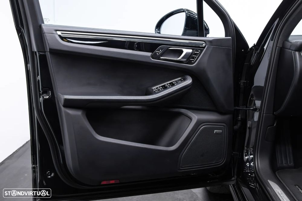 Porsche Macan Turbo PDK - 18