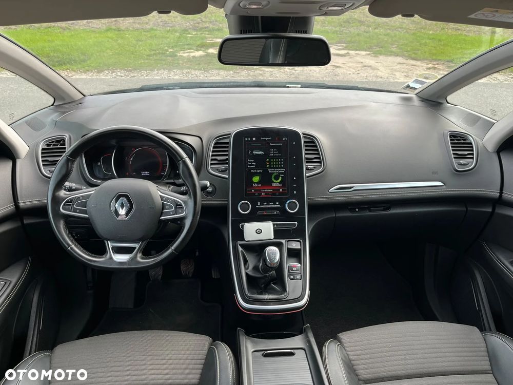 Renault Scenic - 17
