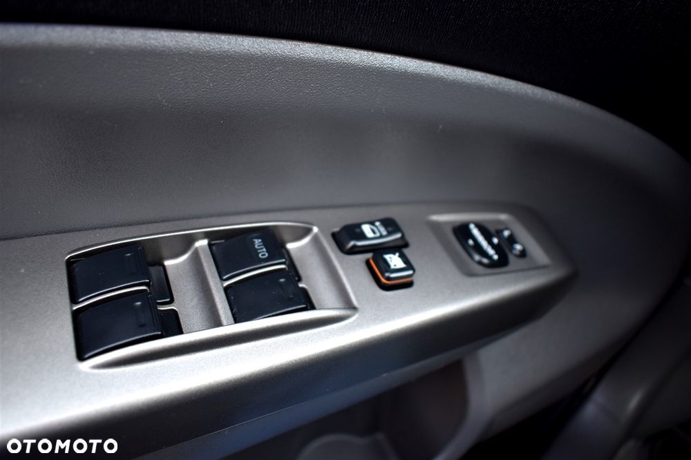 Toyota Prius 1.5 VVT-i Sol (nav) - 24