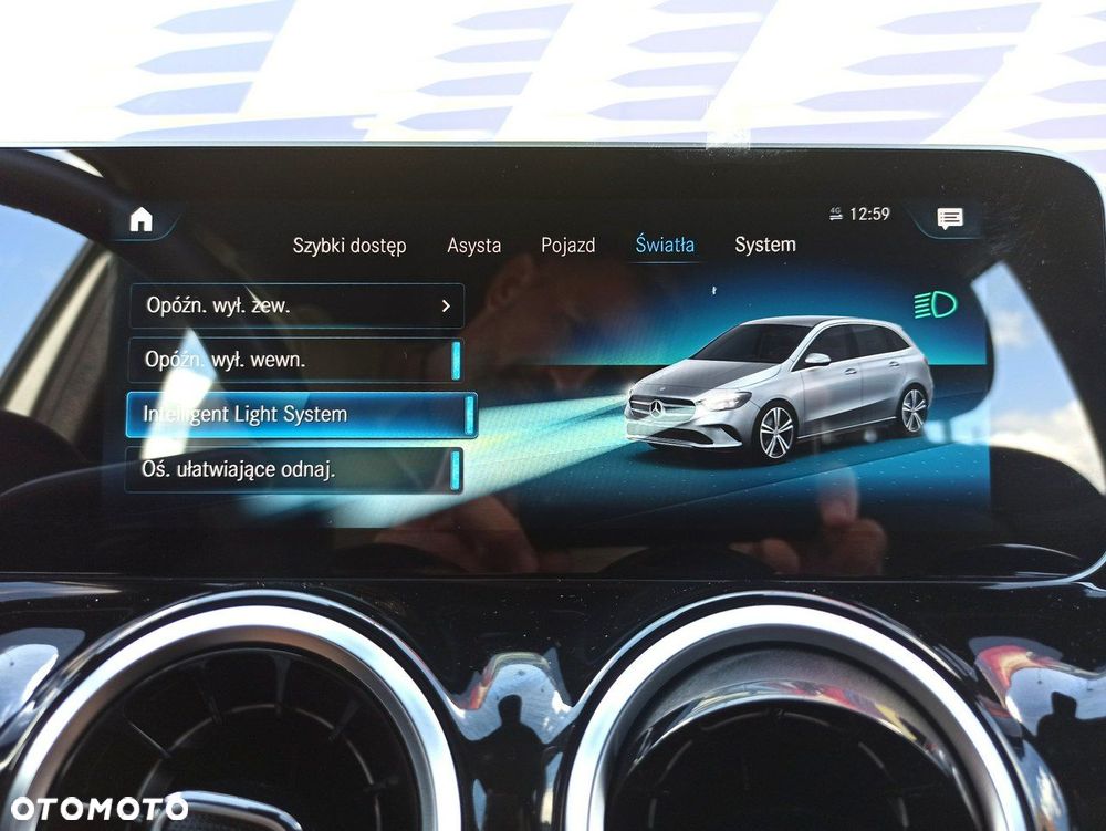 Mercedes-Benz Klasa B 220 4-Matic Progressive 7G-DCT - 27