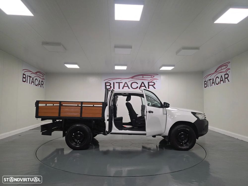 Toyota HILUX  2.4 D-4D 2WD CD - 32