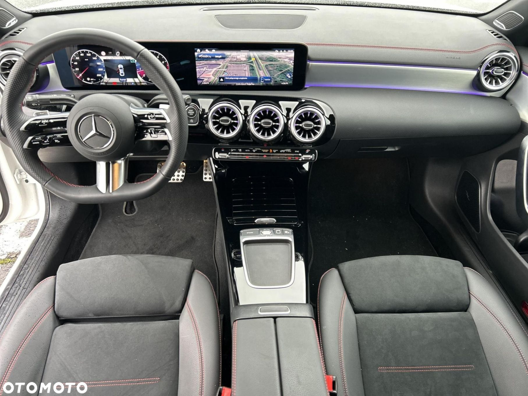 Mercedes-Benz CLA - 22