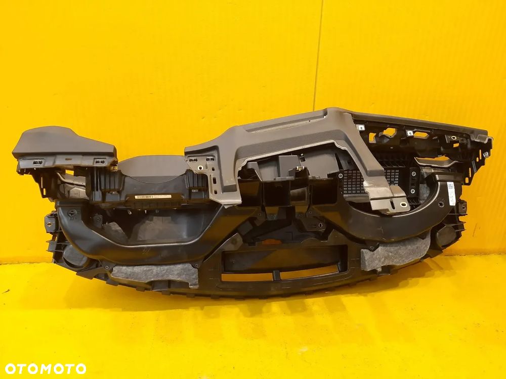 Audi Q3 83B DESKA KONSOLA 83B858041 - 7