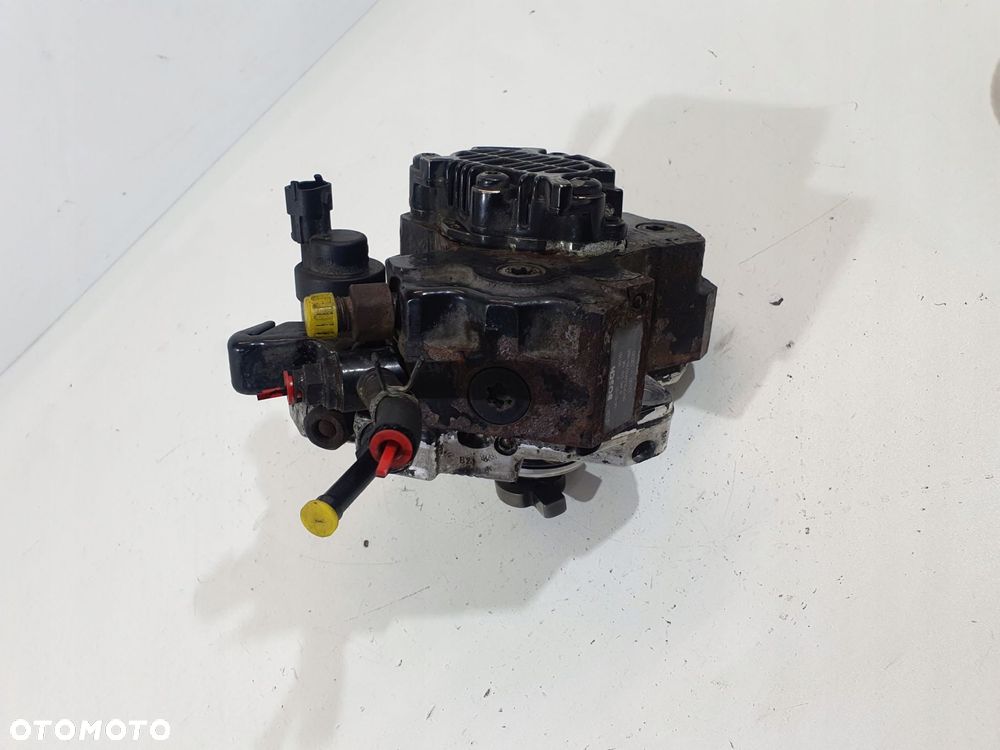pompa wtryskowa toyota yaris mini r50 0445010106 1.4d - 5