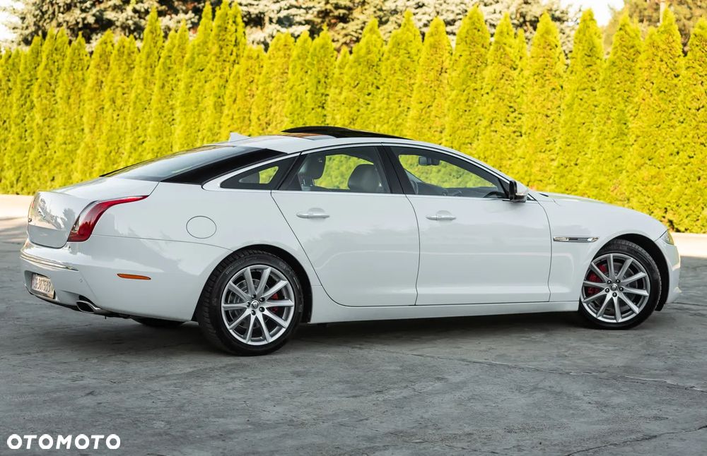 Jaguar XJ 3.0 V6 Kompressor AWD R-Sport - 11