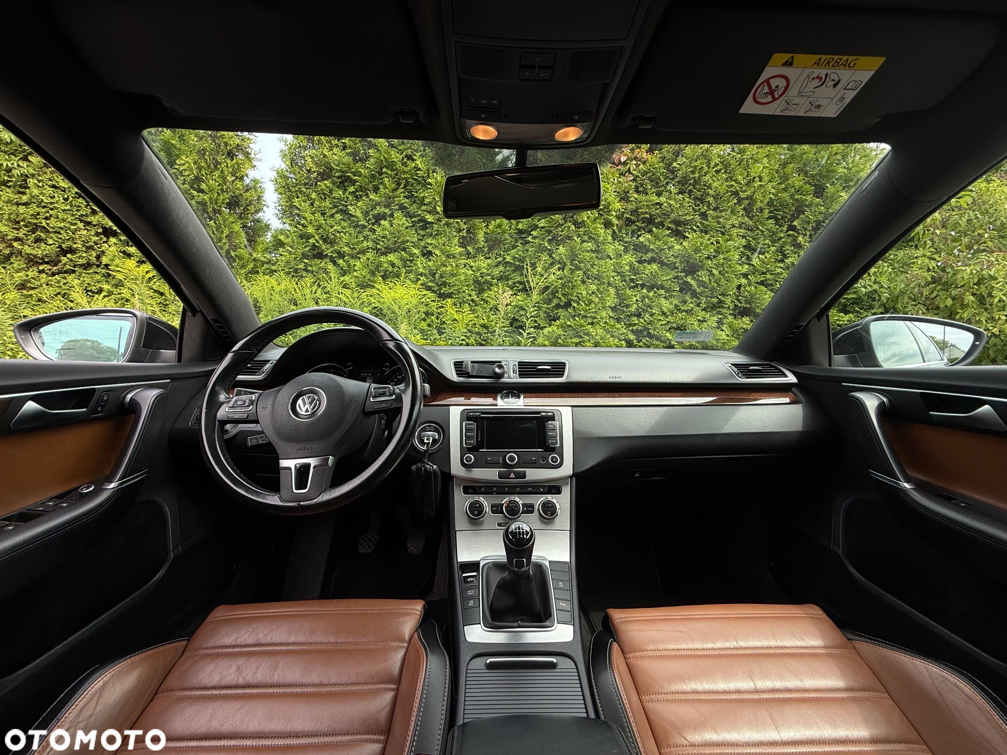Volkswagen Passat 2.0 TDI Highline R-Style - 11