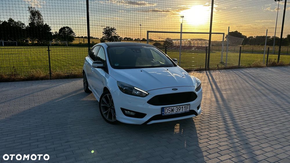 Ford Focus 1.5 EcoBoost ST-Line - 2