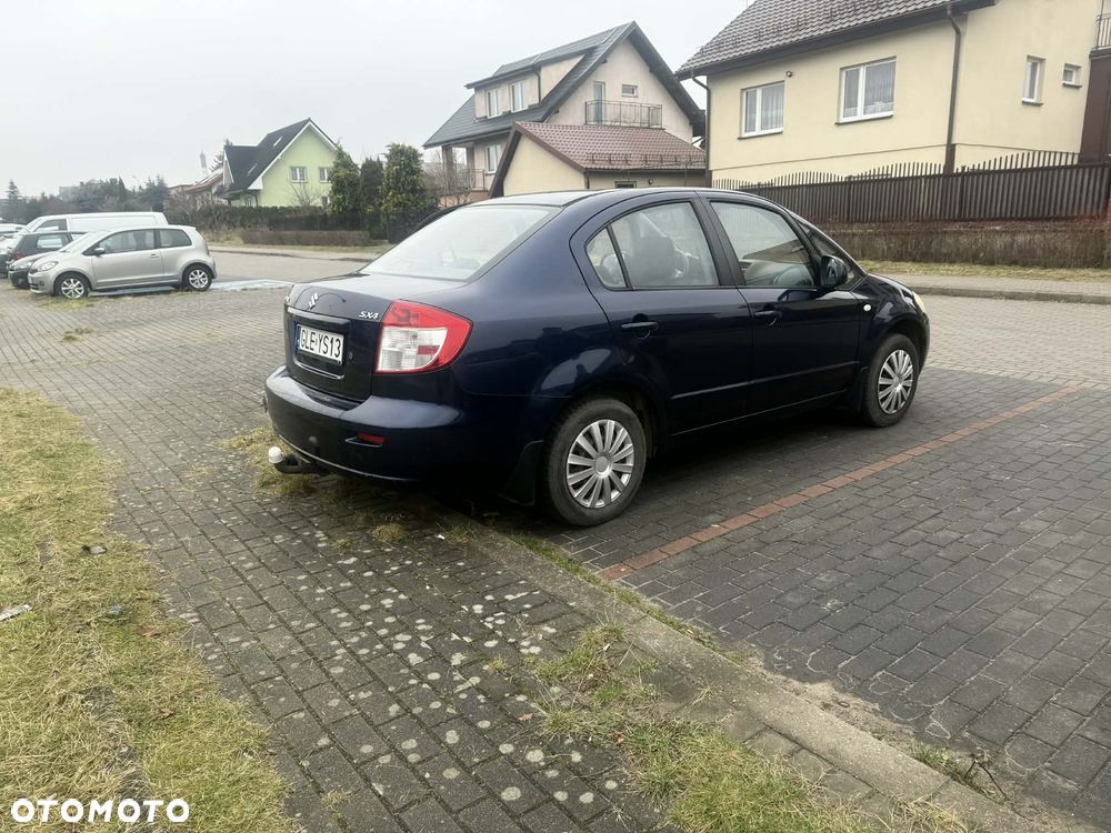 Suzuki SX4 1.6 GLX / Comfort - 2