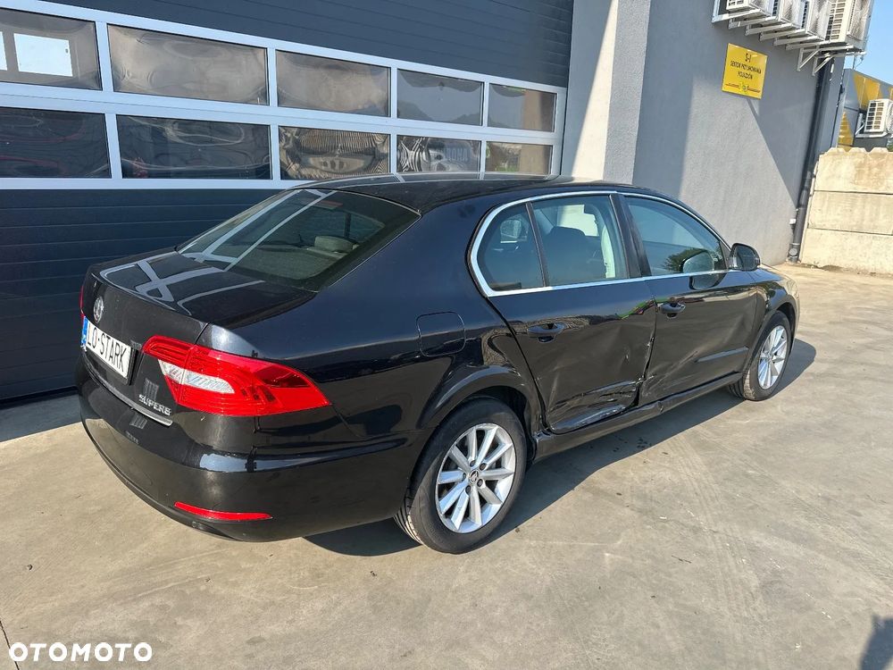 Skoda Superb 2.0 TDI Ambition - 9