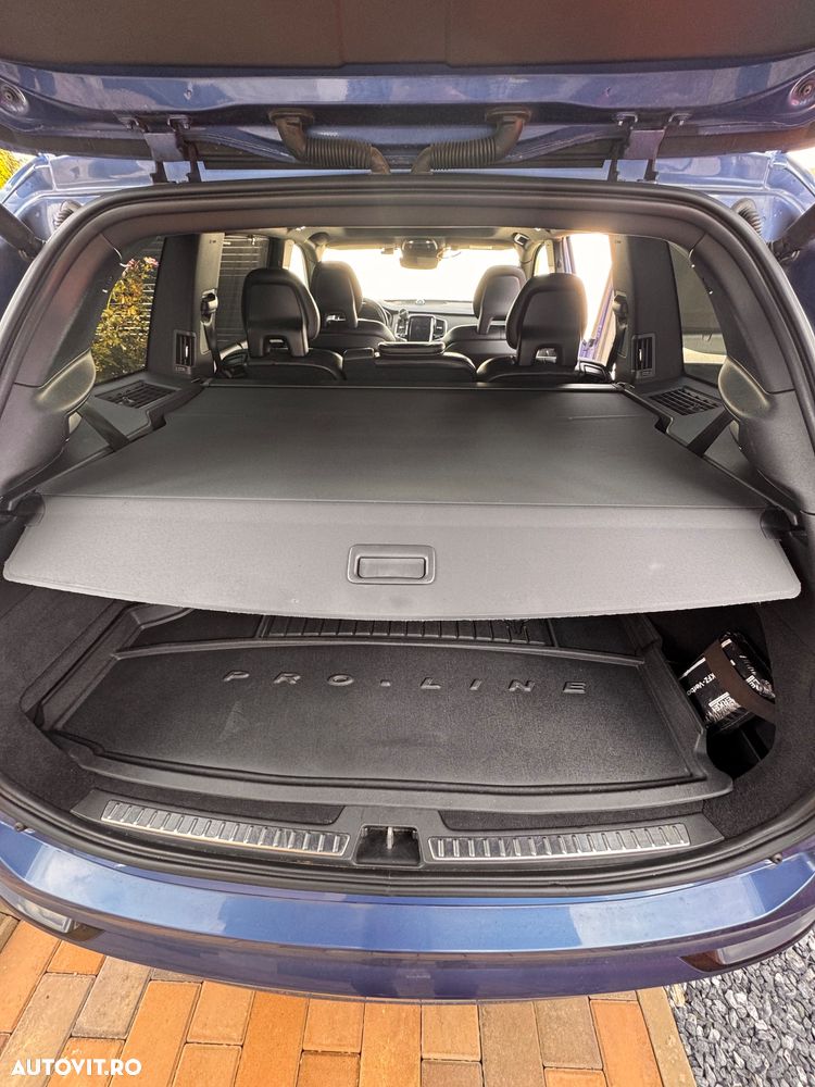 Volvo XC 90 T6 AWD R-Design - 23