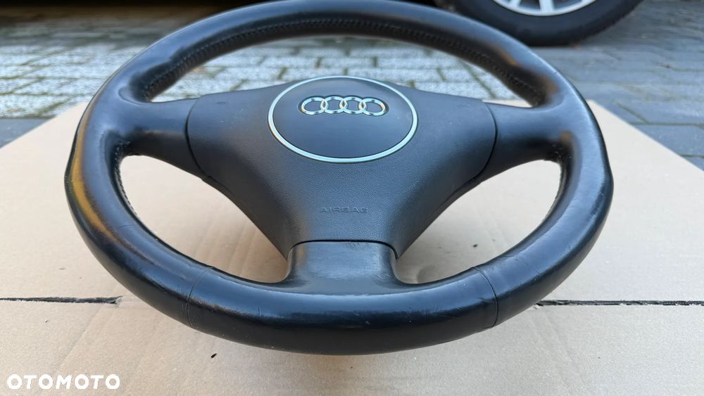 Kierownica Skórzana Audi A3 8P airbag poduszka - 2