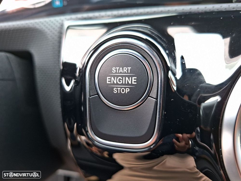 Mercedes-Benz CLA 250 e Shooting Brake AMG Line - 18