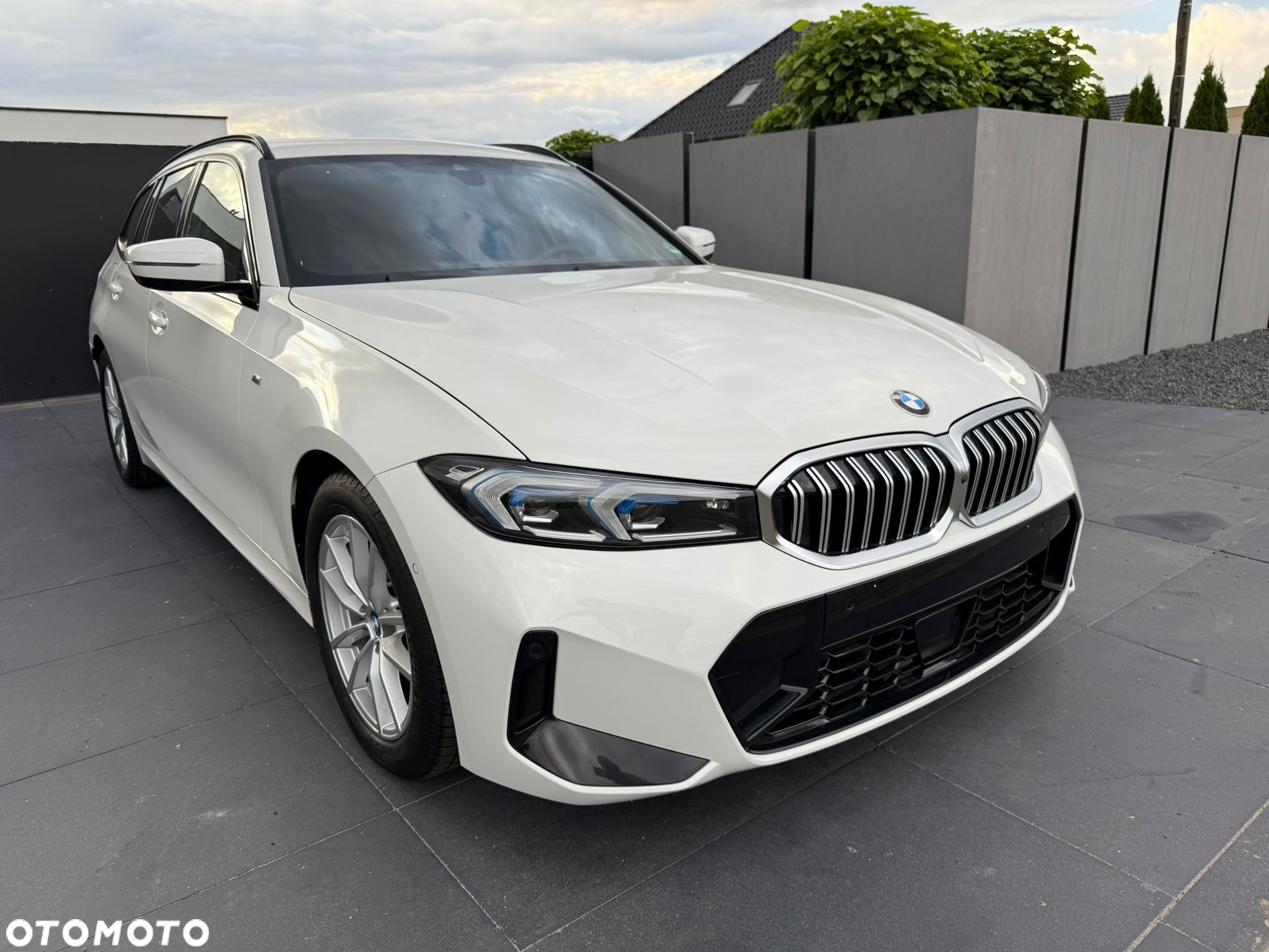 BMW Seria 3 320d Touring M Sport - 3