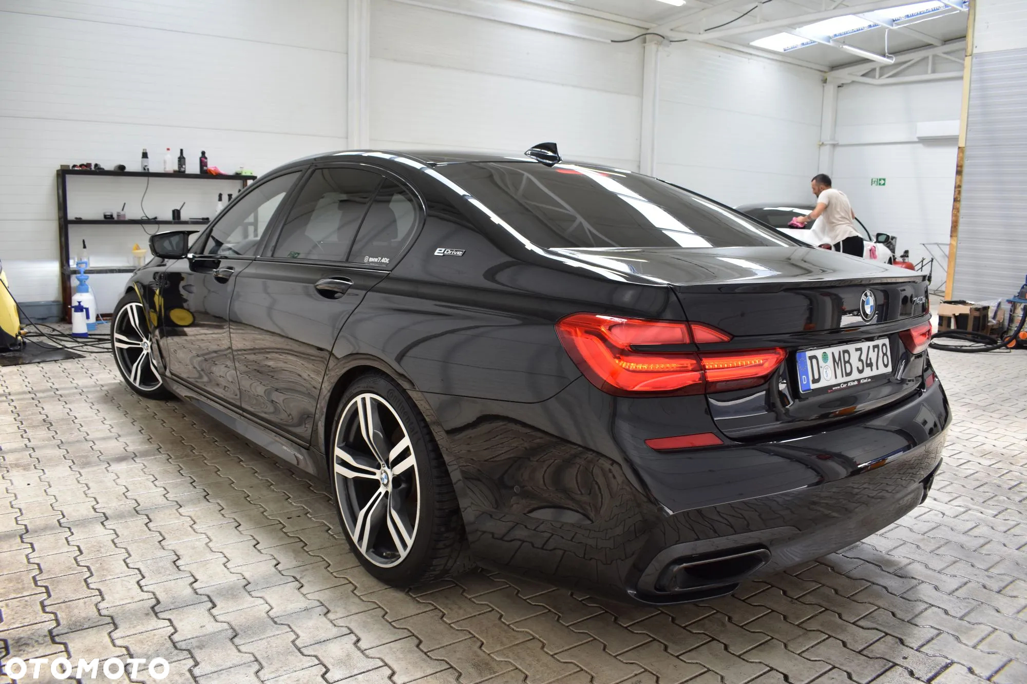 BMW Seria 7 740e iPerformance - 4