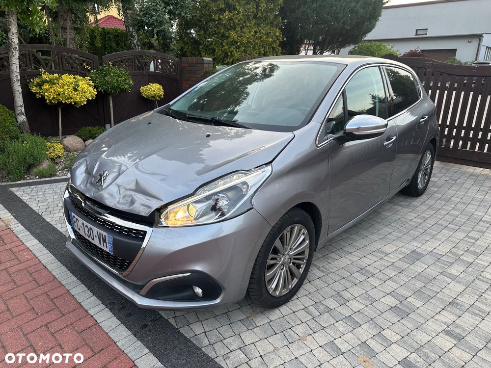 Peugeot 208 - 7