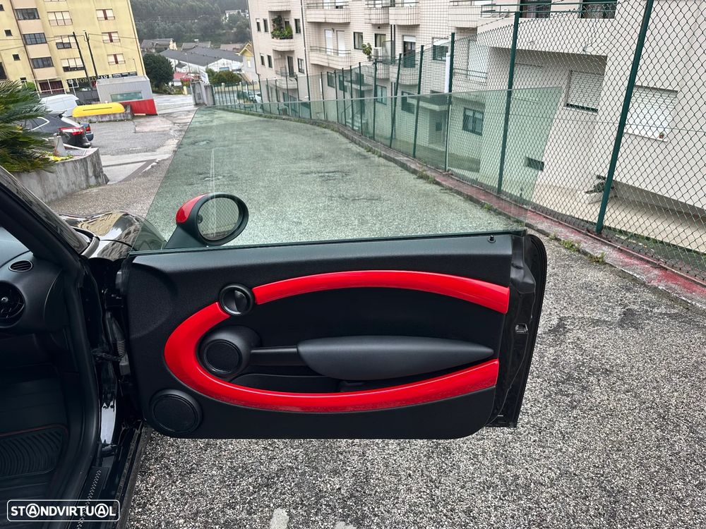 MINI 3 Portas John Cooper Works - 19