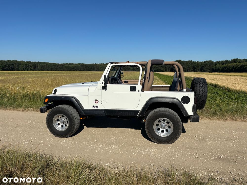 Jeep Wrangler 4.0 Sahara - 39