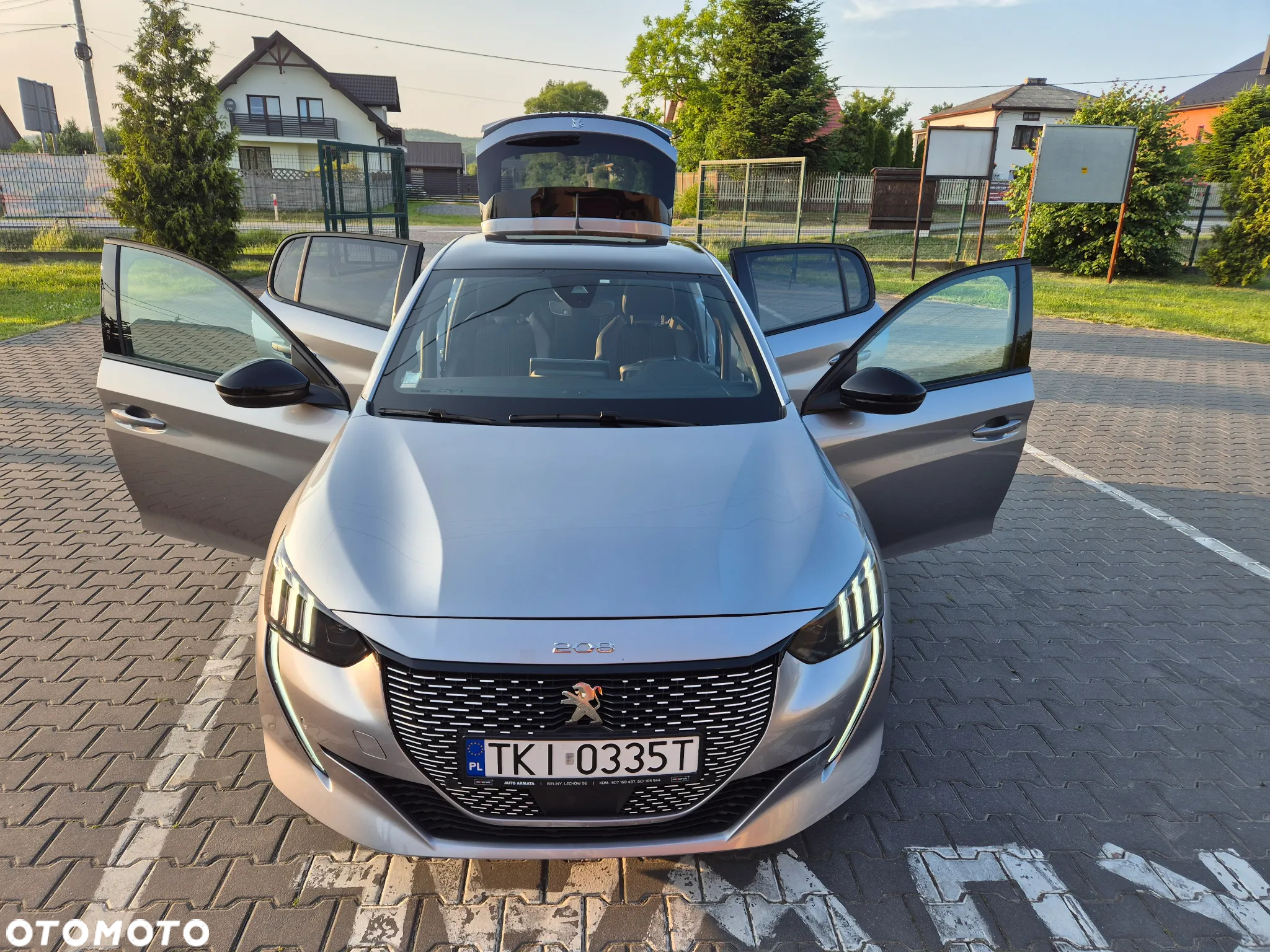 Peugeot 208 PureTech 100 GT Pack - 23