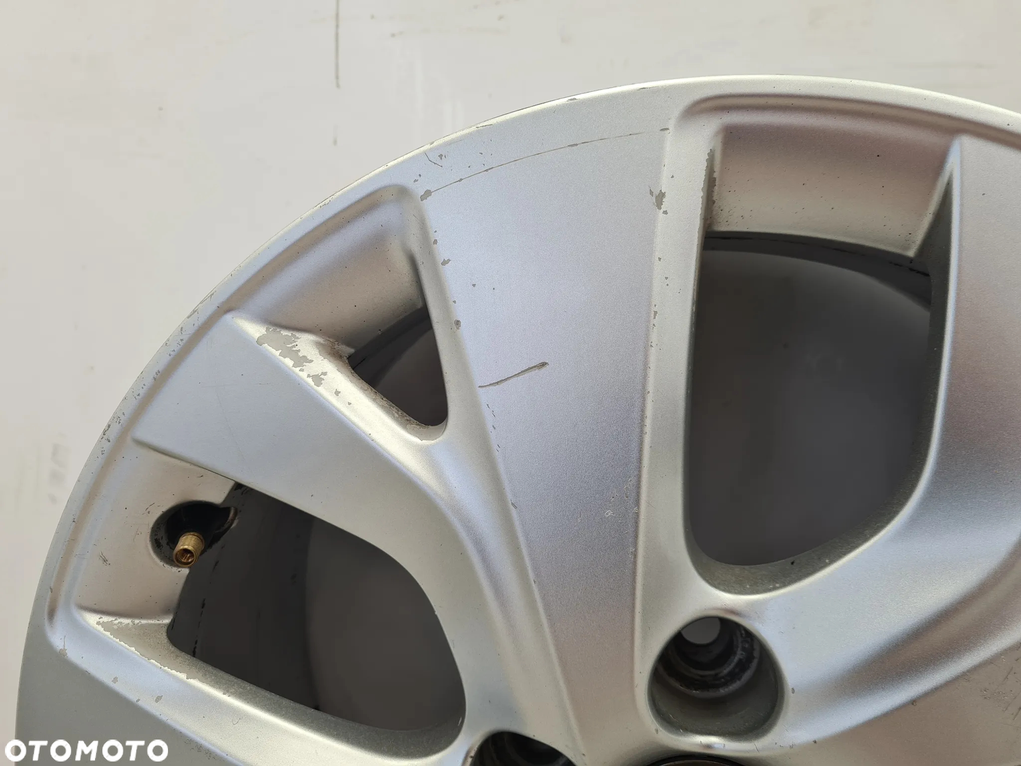 citroen c4 picasso ii felga aluminiowa 16 9677089777 - 5