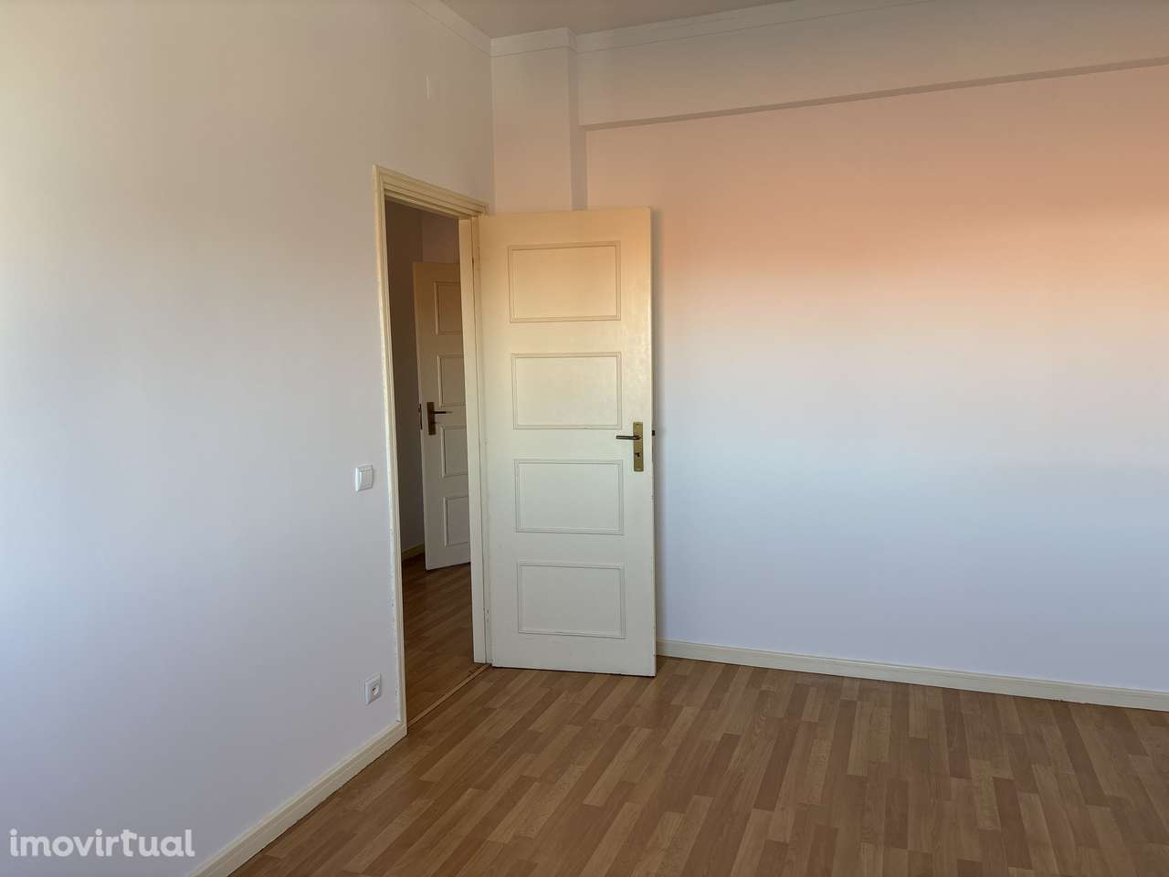 Arrenda-se apartamento T2 na Rua Cidade de Santa Clara da Califórnia - Grande imagem: 5/31