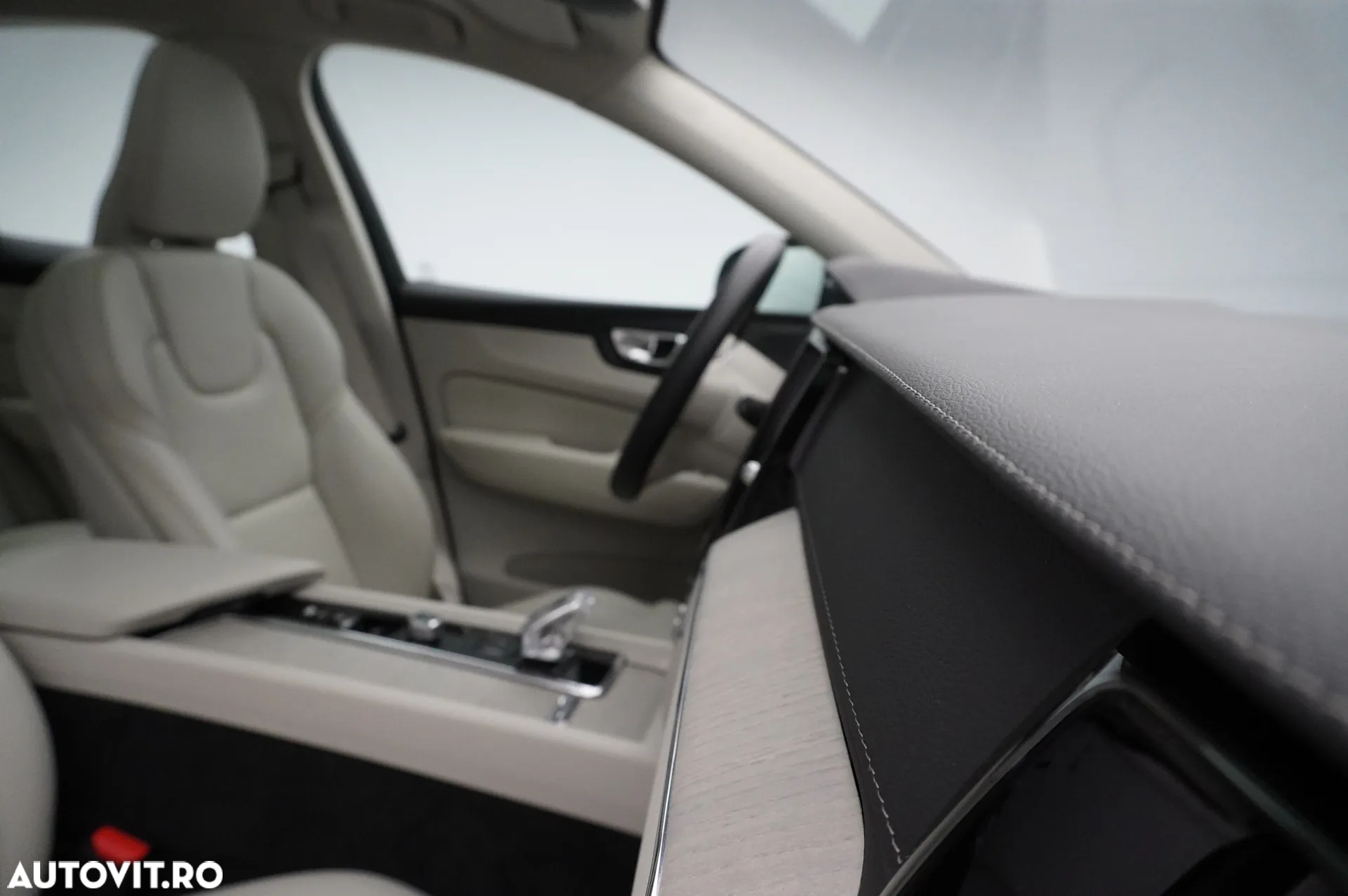 Volvo XC 60 Recharge T8 Twin Engine eAWD Inscription - 13