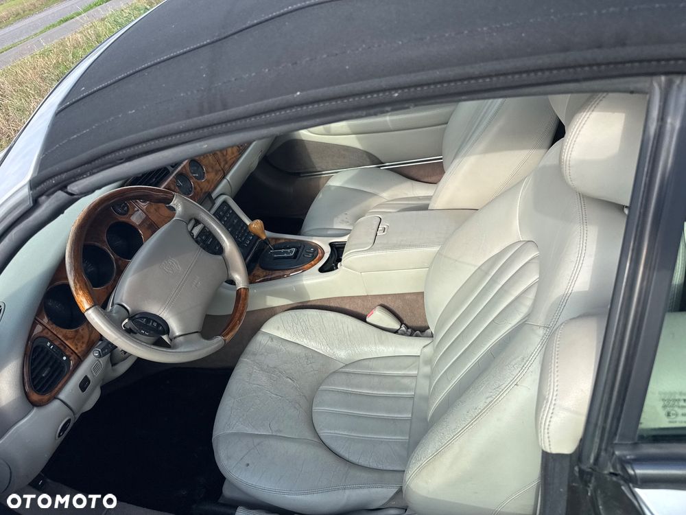 Jaguar XK8 4.0 - 31